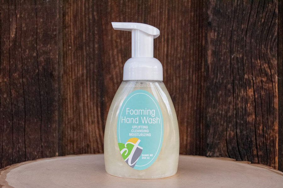 Organic Essential Oil Foaming Hand Soap with Antimicrobial Lemongrass